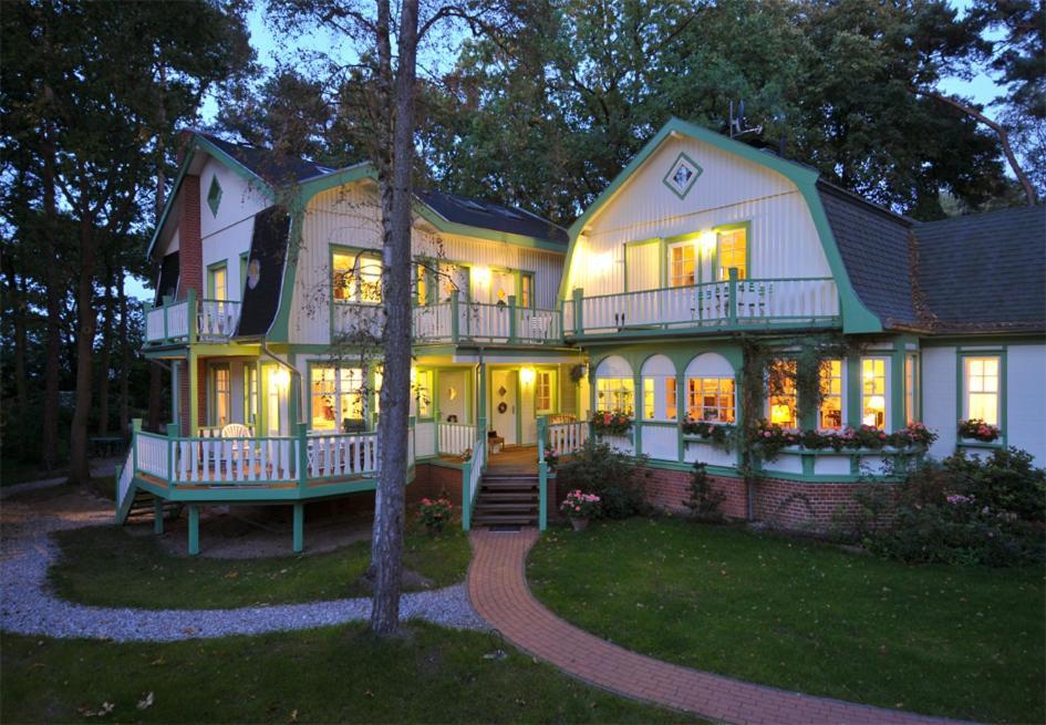 Landhaus Victoria Ostseebad Boltenhagen Exterior foto